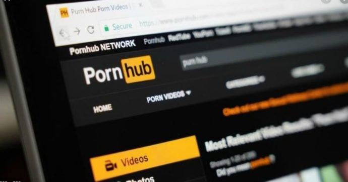 Pornhub cancella 7 milioni di Video, ecco perch